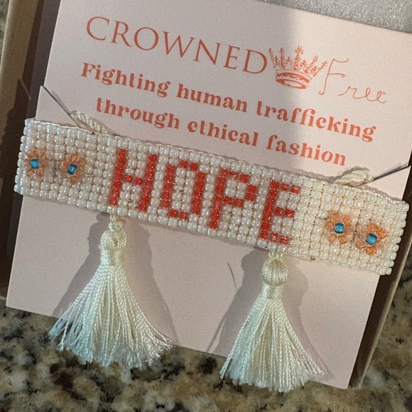👑CROWNED FREE “HOPE” Beaded Bracelet - Picture 1 of 5